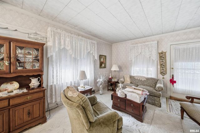 4212 N PROSPECT Road, Peoria, IL 61614