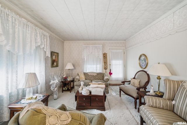 4212 N PROSPECT Road, Peoria, IL 61614