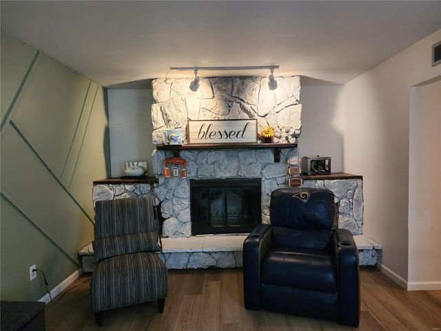 2821 Sunset Drive, Granite City, IL 62040