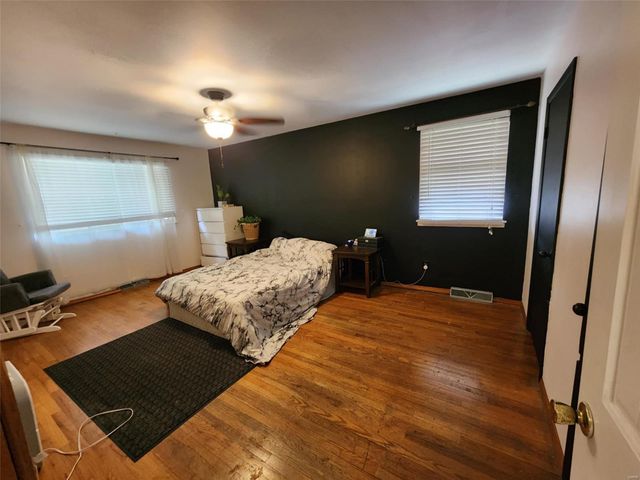 2821 Sunset Drive, Granite City, IL 62040