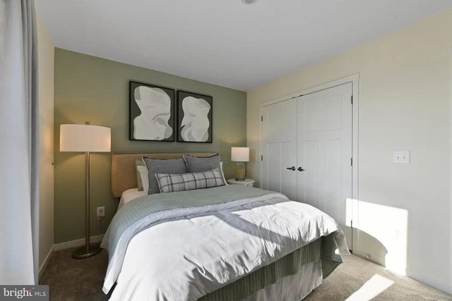 3 WILLIAMSON RD, Winchester, VA 22602