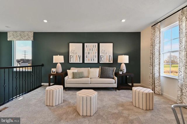 3 WILLIAMSON RD, Winchester, VA 22602