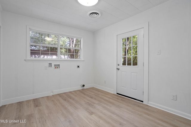 1050 Frank P Corso, Biloxi, MS 39530