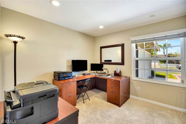 15392 Hanover Lane, Huntington Beach, CA 92647