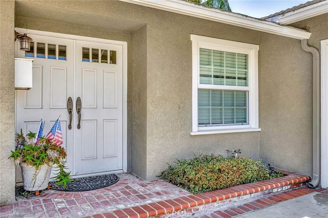 15392 Hanover Lane, Huntington Beach, CA 92647