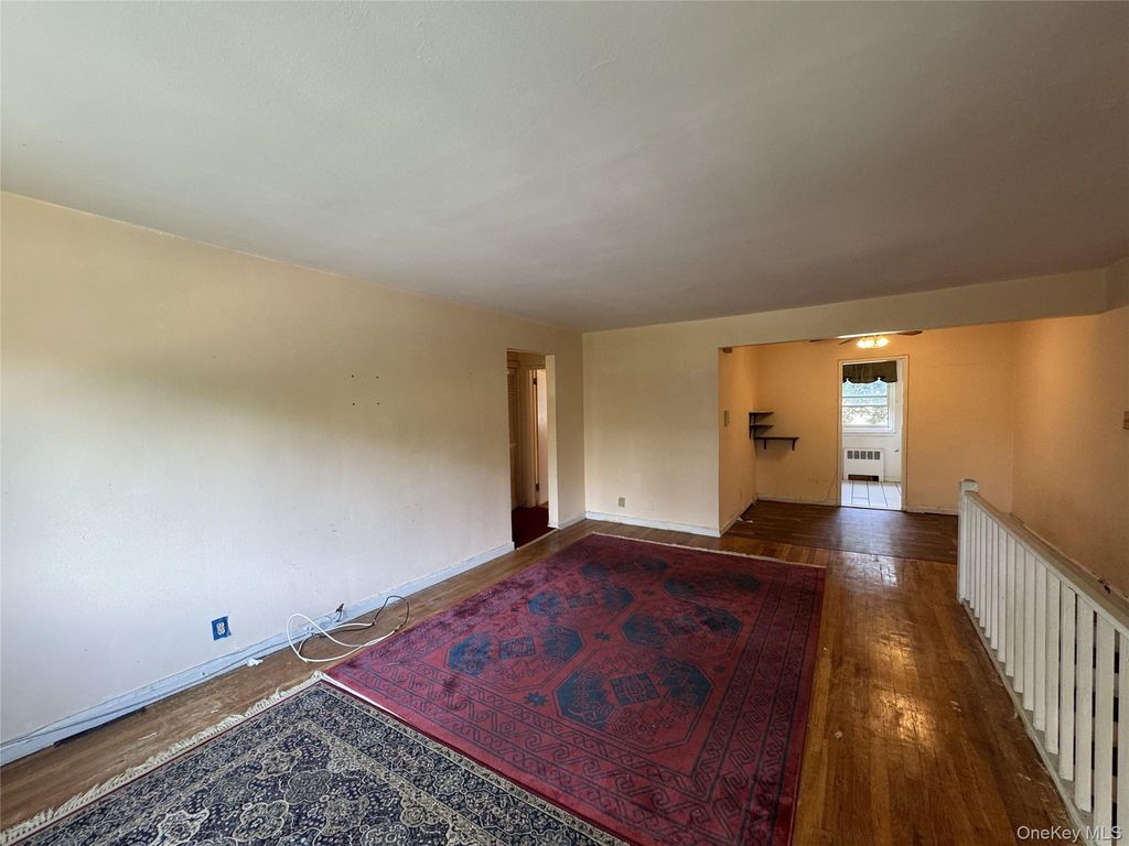 150-33 Jewel Avenue 303B, Flushing, NY 11367 — photo 3