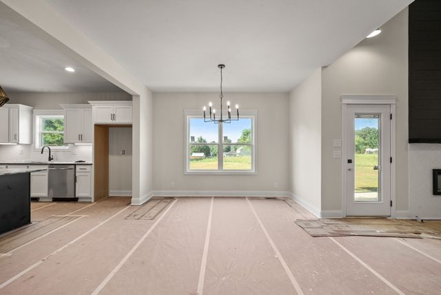 1620 Parchman Rd, Clarksville, TN 37040