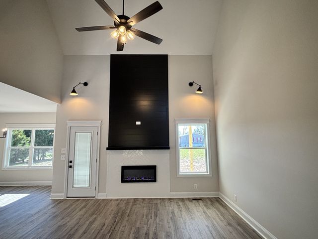 1620 Parchman Rd, Clarksville, TN 37040