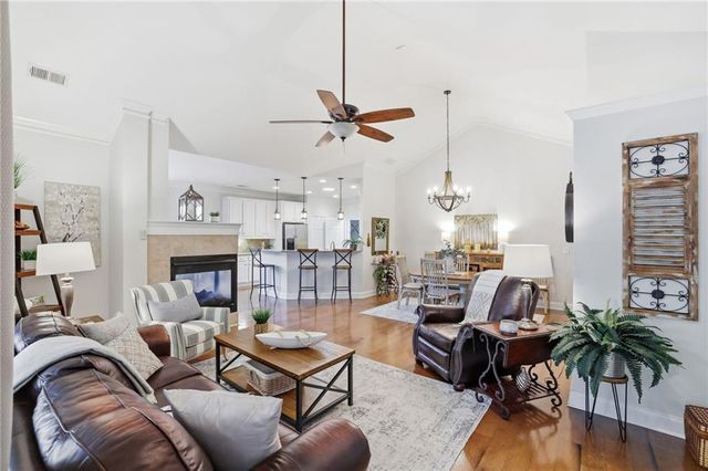 2637 Grapevine Circle 702, Cumming, GA 30041