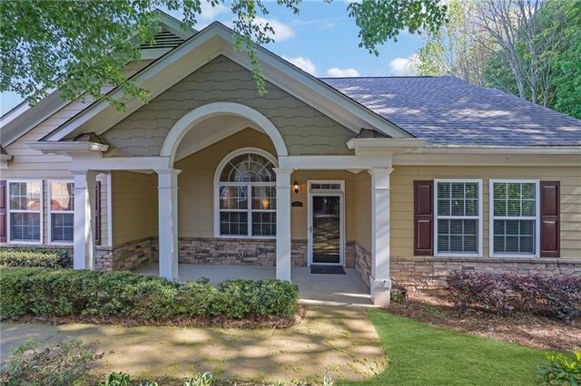 2637 Grapevine Circle 702, Cumming, GA 30041
