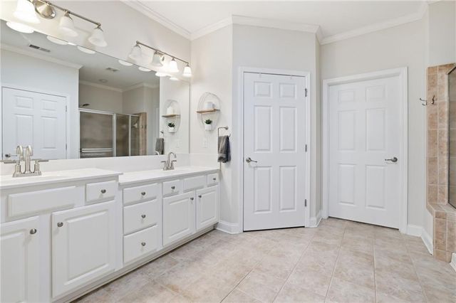 2637 Grapevine Circle 702, Cumming, GA 30041