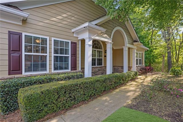 2637 Grapevine Circle 702, Cumming, GA 30041