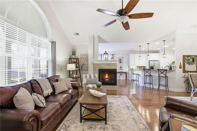 2637 Grapevine Circle 702, Cumming, GA 30041