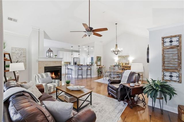 2637 Grapevine Circle 702, Cumming, GA 30041