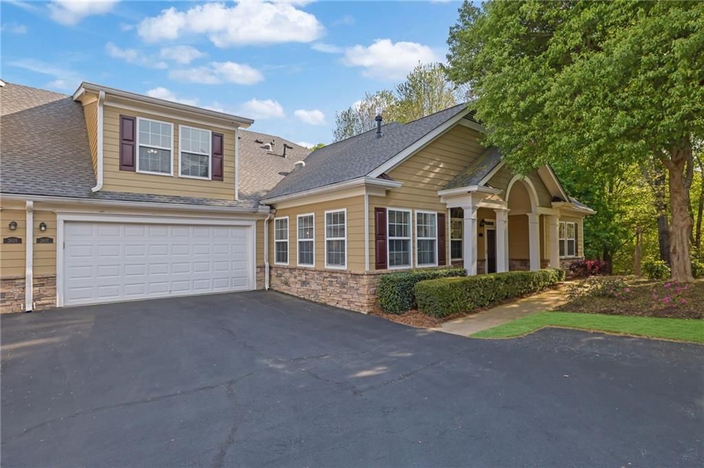 2637 Grapevine Circle 702, Cumming, GA 30041
