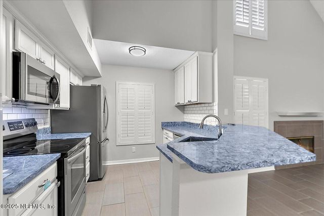 13703 RICHMOND PARK Drive N 2405, Jacksonville, FL 32224