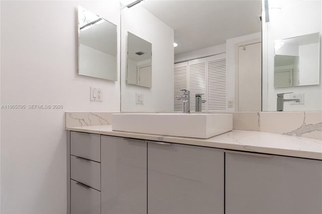 16400 Collins Ave 744, Sunny Isles Beach, FL 33160