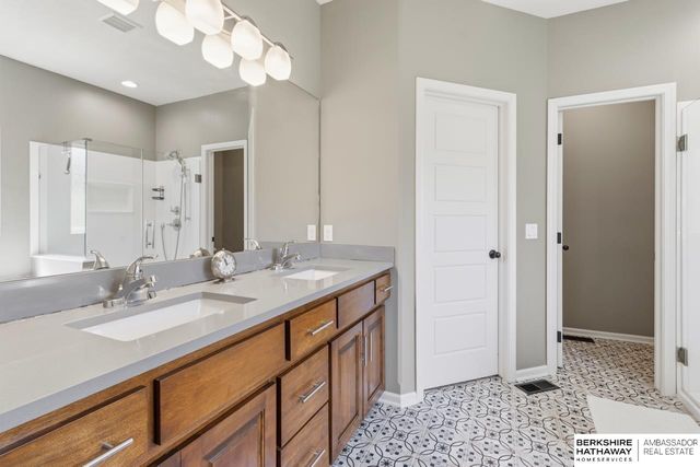 6229 S 193rd Street, Omaha, NE 68135