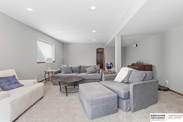 6229 S 193rd Street, Omaha, NE 68135