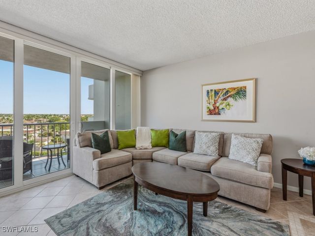 140 Seaview CT 704S, Marco Island, FL 34145