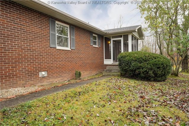 3802 Kathy Drive, Hurricane, WV 25526