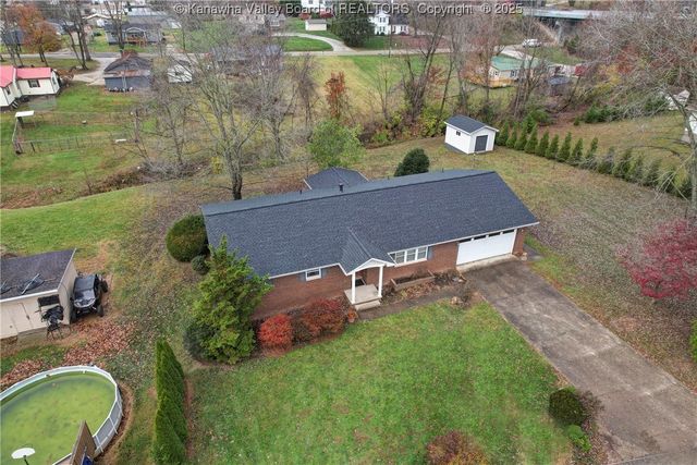 3802 Kathy Drive, Hurricane, WV 25526