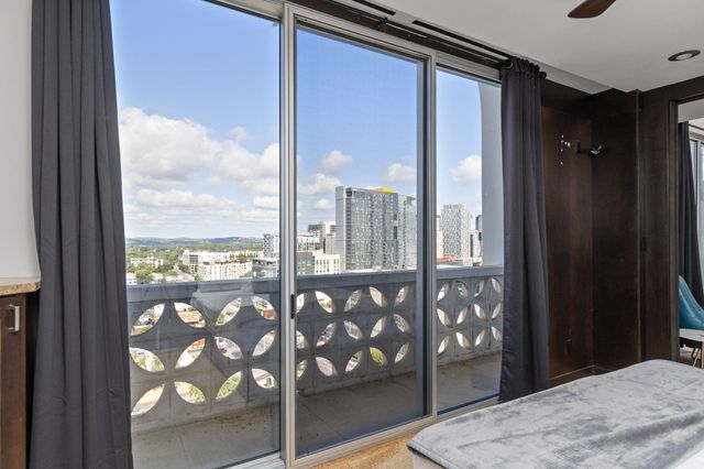 1801 Lavaca ST 15M, Austin, TX 78701