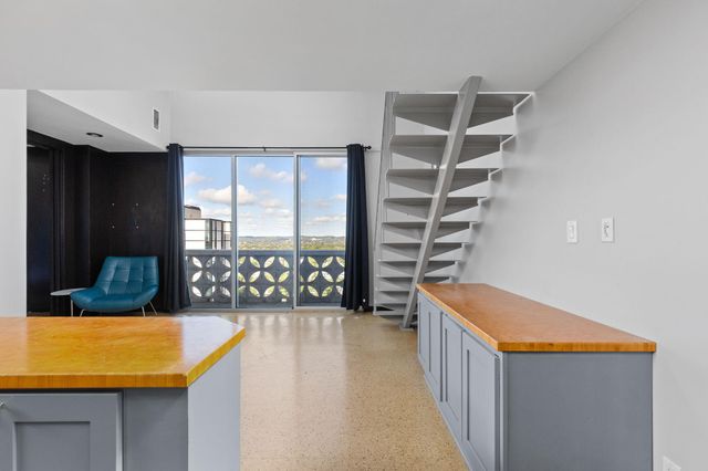 1801 Lavaca ST 15M, Austin, TX 78701