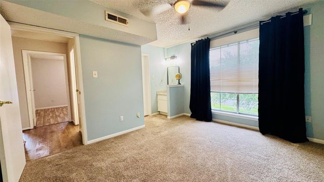 1900 Bay Area Boulevard 136, Houston, TX 77058