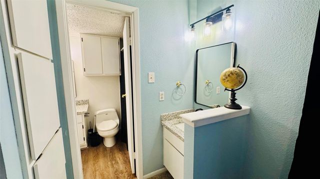 1900 Bay Area Boulevard 136, Houston, TX 77058