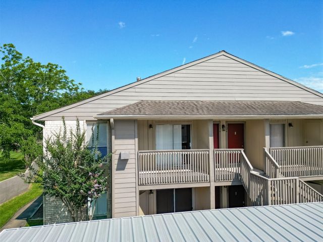 1900 Bay Area Boulevard 136, Houston, TX 77058