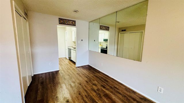 1900 Bay Area Boulevard 136, Houston, TX 77058