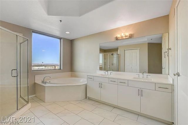 8255 Las Vegas Boulevard 611, Las Vegas, NV 89123