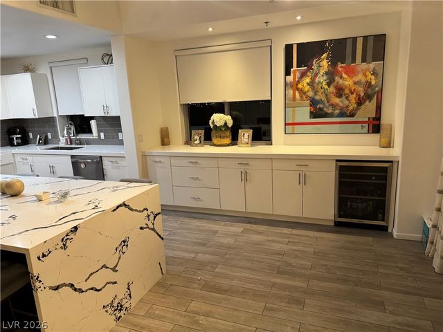 8255 Las Vegas Boulevard 611, Las Vegas, NV 89123