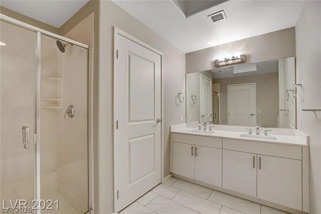 8255 Las Vegas Boulevard 611, Las Vegas, NV 89123