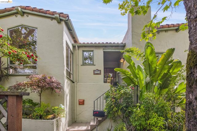 2370 Marin Ave, Berkeley, CA 94708