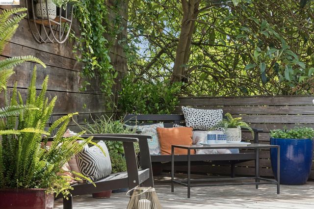 2370 Marin Ave, Berkeley, CA 94708