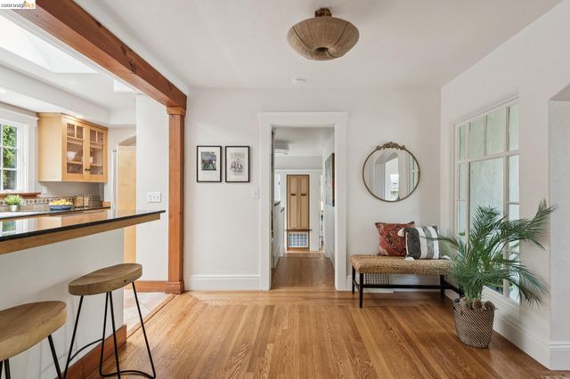 2370 Marin Ave, Berkeley, CA 94708