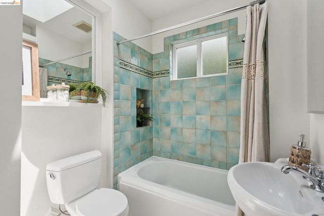 2370 Marin Ave, Berkeley, CA 94708