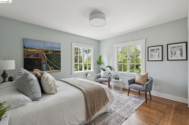 2370 Marin Ave, Berkeley, CA 94708