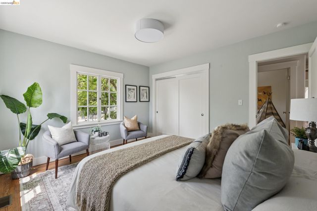 2370 Marin Ave, Berkeley, CA 94708