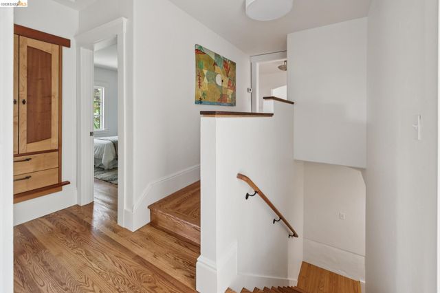 2370 Marin Ave, Berkeley, CA 94708