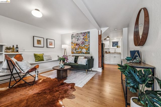 2370 Marin Ave, Berkeley, CA 94708
