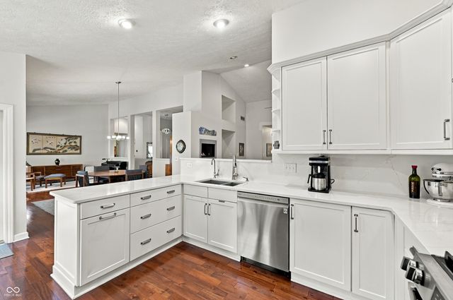7499 Cherryhill Drive, Indianapolis, IN 46254