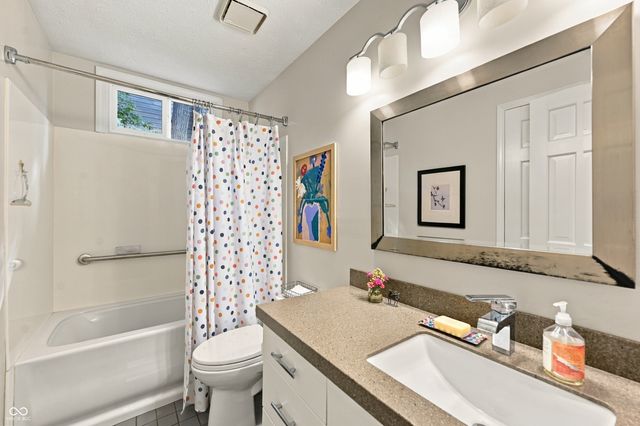 7499 Cherryhill Drive, Indianapolis, IN 46254