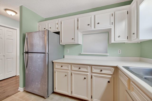 204 Plum Creek Road, Spartanburg, SC 29307