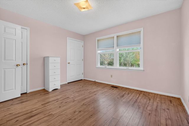 204 Plum Creek Road, Spartanburg, SC 29307