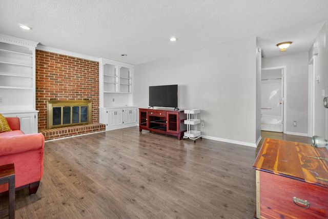 204 Plum Creek Road, Spartanburg, SC 29307