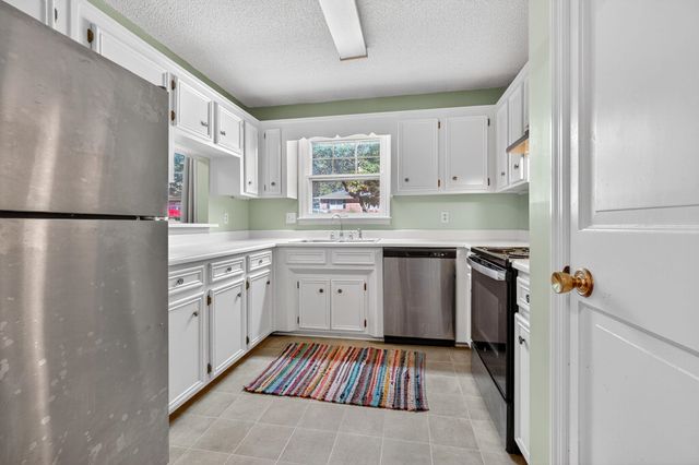 204 Plum Creek Road, Spartanburg, SC 29307