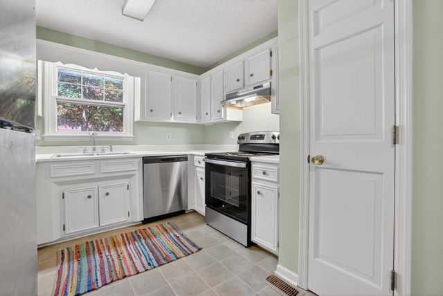 204 Plum Creek Road, Spartanburg, SC 29307